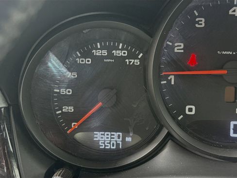 Used 2021 Porsche Macan image 14