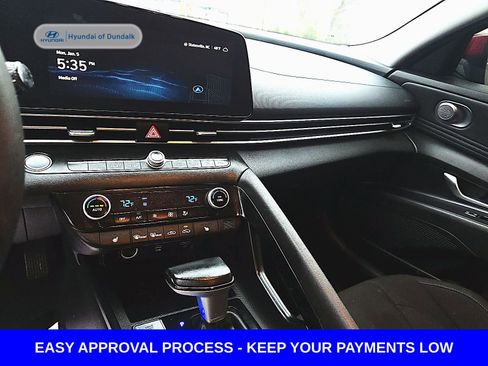 Used 2023 Hyundai Elantra SEL w/ Convenience Package image 15