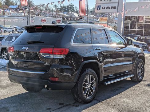 Used 2017 Jeep Grand Cherokee Limited image 6