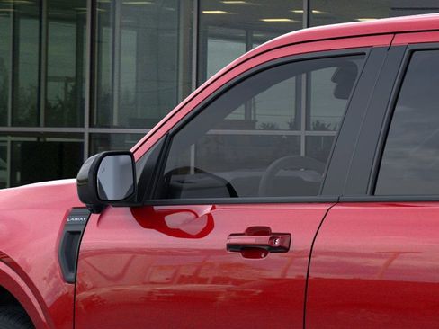 New 2025 Ford Maverick Lariat w/ Black Appearance Package image 21