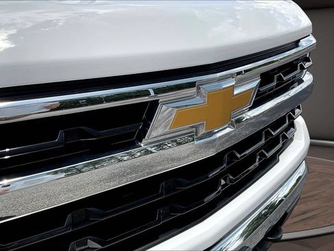 Used 2024 Chevrolet Silverado 1500 LT AWD/4WD image 38