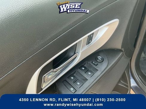 Used 2017 Chevrolet Equinox LT w/ Convenience Package AWD/4WD image 14