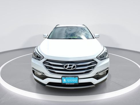 Used 2018 Hyundai Santa Fe Sport AWD/4WD image 3