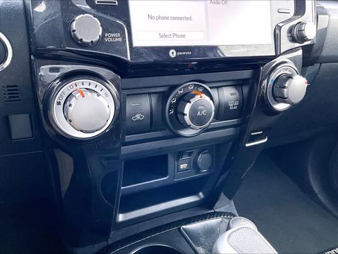 Used 2024 Toyota 4Runner TRD Off-Road image 26