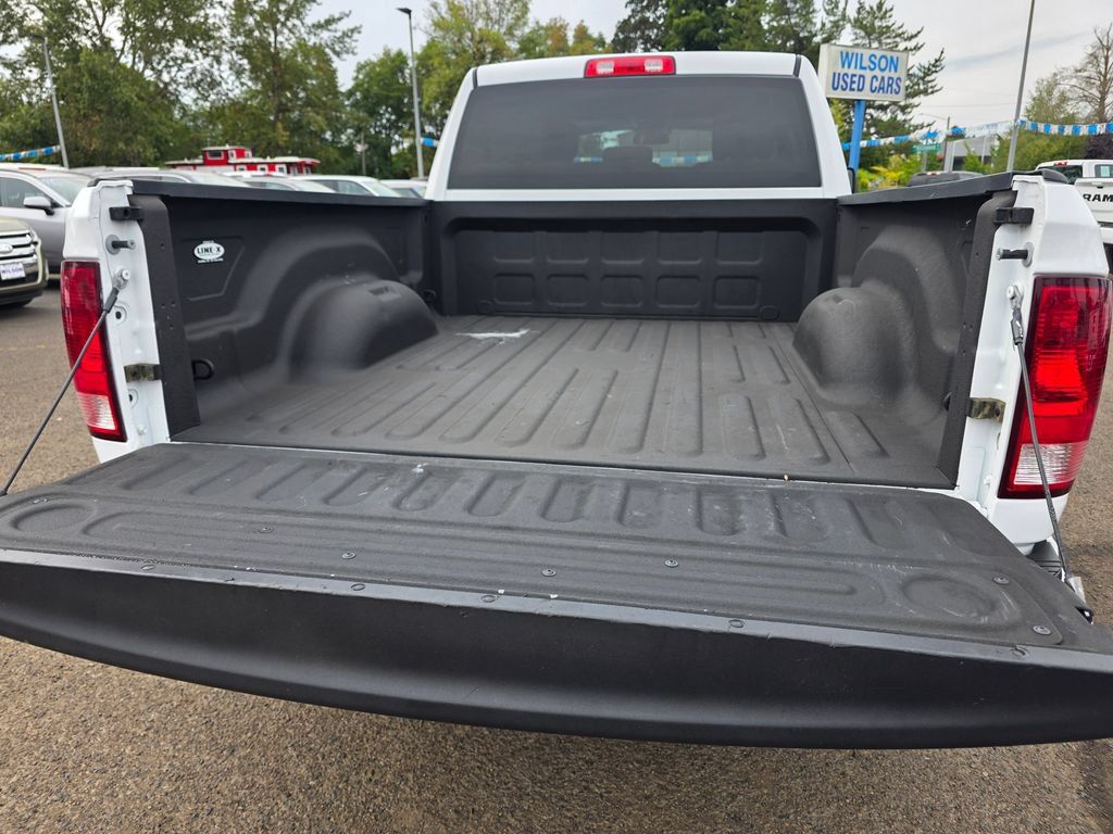 Used 2017 RAM 1500 Express w/ Express Value Package AWD/4WD image 28