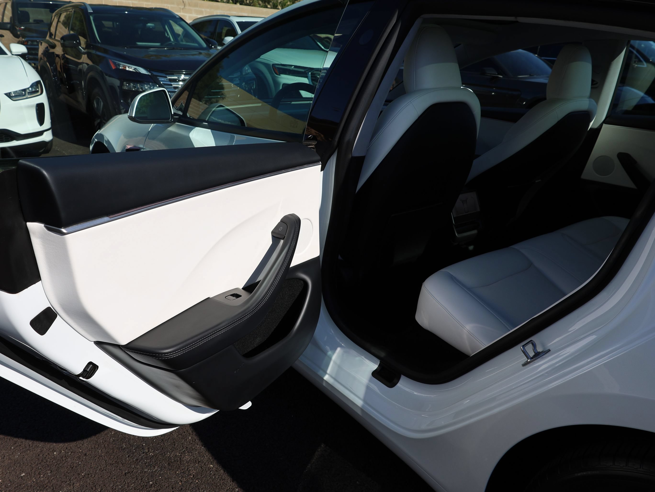 Used 2025 Tesla Model 3 Long Range RWD image 21