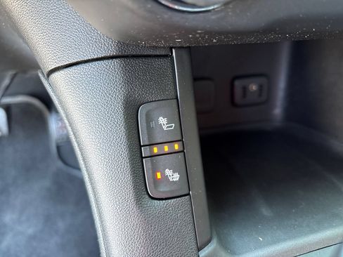 Used 2018 GMC Acadia SLT FWD image 23