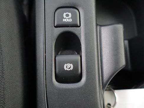 Used 2024 Toyota Corolla LE w/ LE Convenience Package FWD image 17