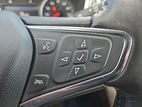 Used 2020 Chevrolet Equinox Premier image 16