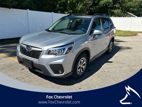 Used 2019 Subaru Forester Premium AWD/4WD image 1