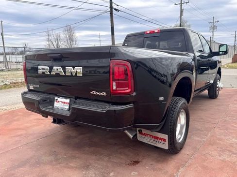 New 2026 RAM 3500 Laramie AWD/4WD image 5
