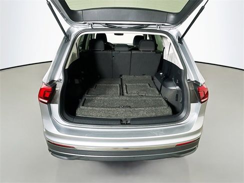 Used 2023 Volkswagen Tiguan S image 31