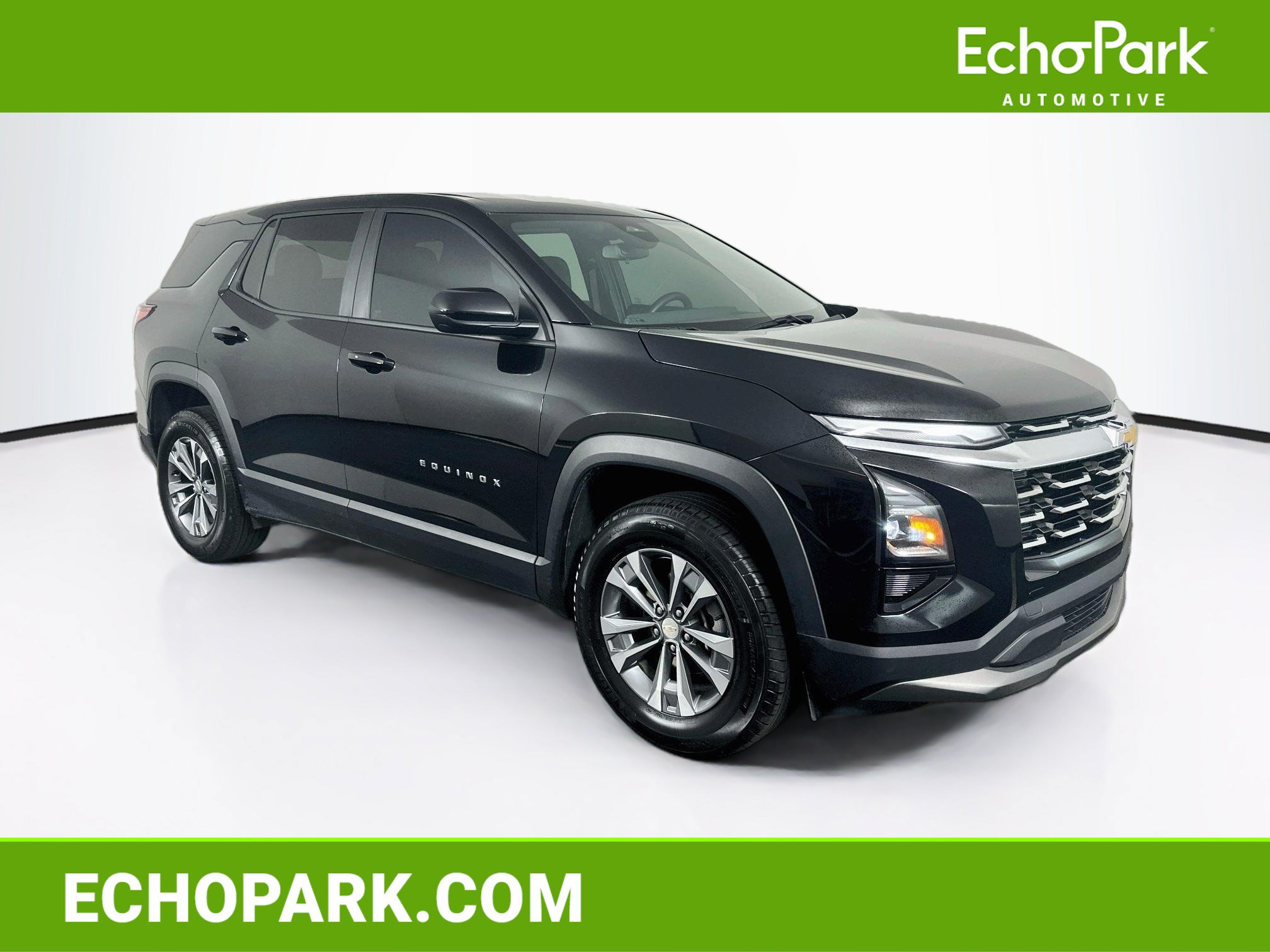Used 2025 Chevrolet Equinox LT AWD/4WD image 1