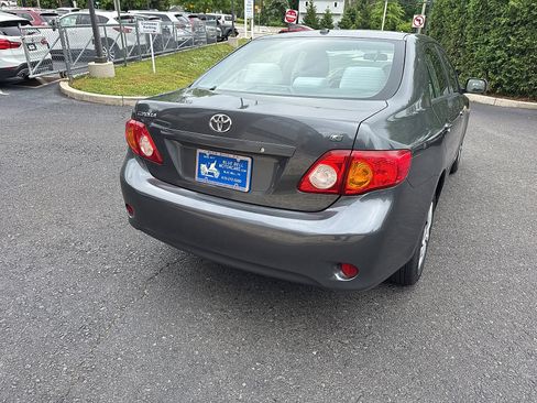 Used 2010 Toyota Corolla S FWD image 5