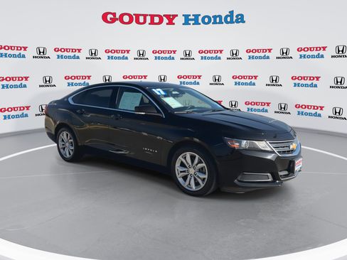 Used 2017 Chevrolet Impala LT image 2