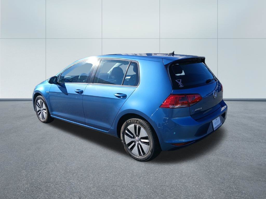 Used 2016 Volkswagen e-Golf SE w/ DC Fast Charging Package FWD image 3