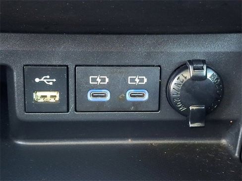 Used 2022 Toyota Highlander XSE image 26