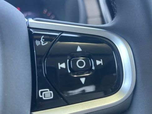 New 2026 Volvo XC90 B5 Core w/ Protection Package Premier image 13