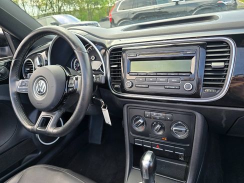 Used 2014 Volkswagen Beetle 2.5 FWD image 31