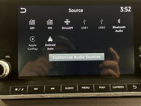 Used 2023 Mitsubishi Outlander SE image 62