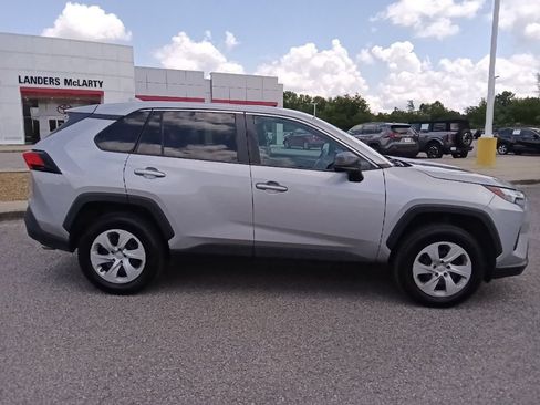 Used 2023 Toyota RAV4 LE FWD image 2