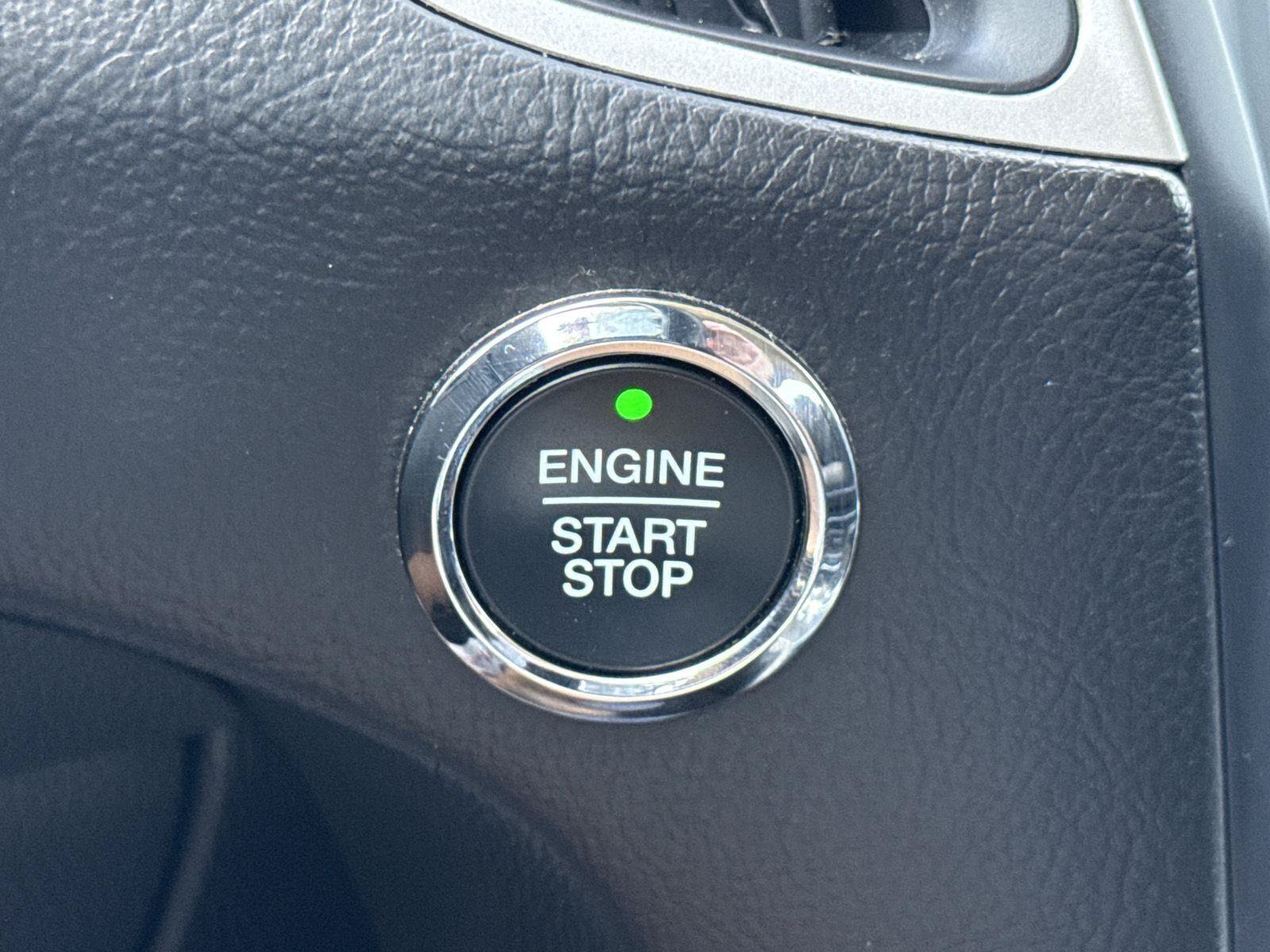 Used 2024 Ford Edge SEL AWD/4WD image 15