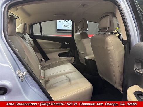 Used 2013 Chrysler 200 Limited image 8