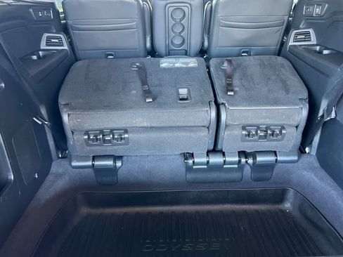 Used 2021 Honda Odyssey Touring image 18