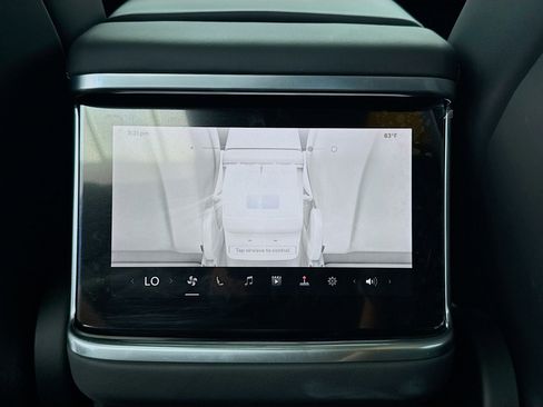 Used 2022 Tesla Model X image 16