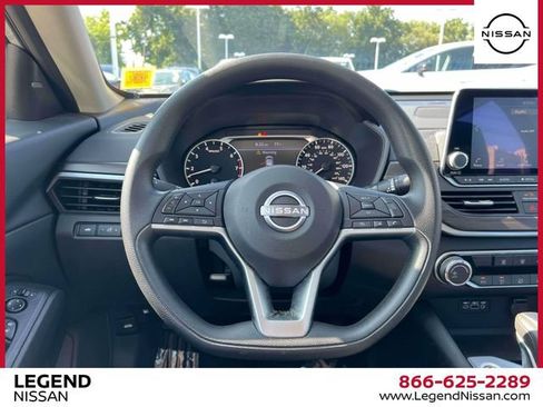 Certified 2024 Nissan Altima 2.5 SV FWD image 13