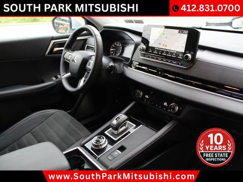Used 2024 Mitsubishi Outlander Ralliart AWD/4WD image 10