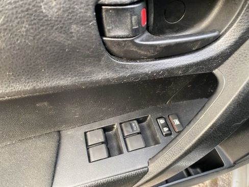 Used 2018 Toyota Corolla L image 8