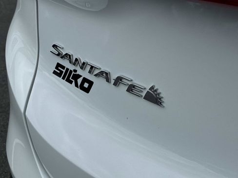 Used 2023 Hyundai Santa Fe SE AWD/4WD image 12