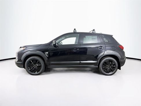 Used 2025 Mitsubishi Outlander Sport Trail Edition image 4
