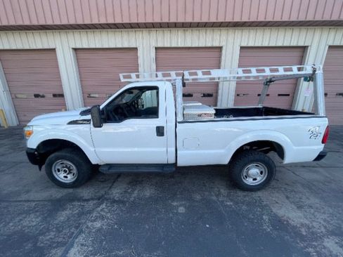 Used 2016 Ford F350 XL image 2