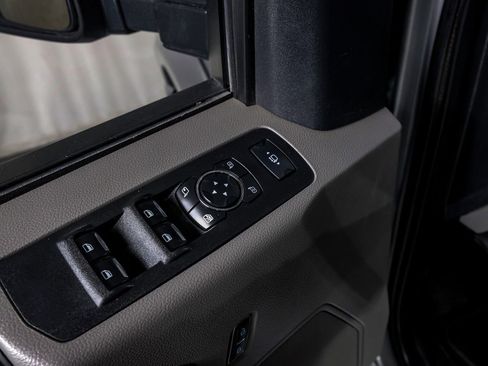 Used 2021 Ford F250 XLT w/ XLT Premium Package image 33