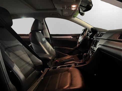 Used 2014 Volkswagen Passat TDI SE image 14