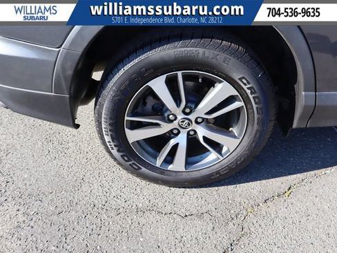Used 2017 Toyota RAV4 XLE FWD image 41