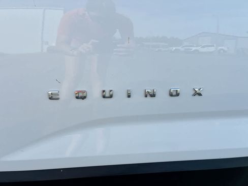 Used 2025 Chevrolet Equinox LT FWD image 30