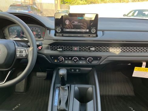 New 2025 Honda Accord SE image 19