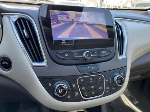 Used 2024 Chevrolet Malibu LT image 18