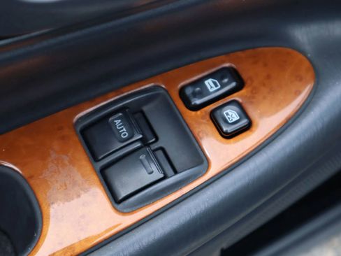 Used 2002 Toyota Solara SLE image 27