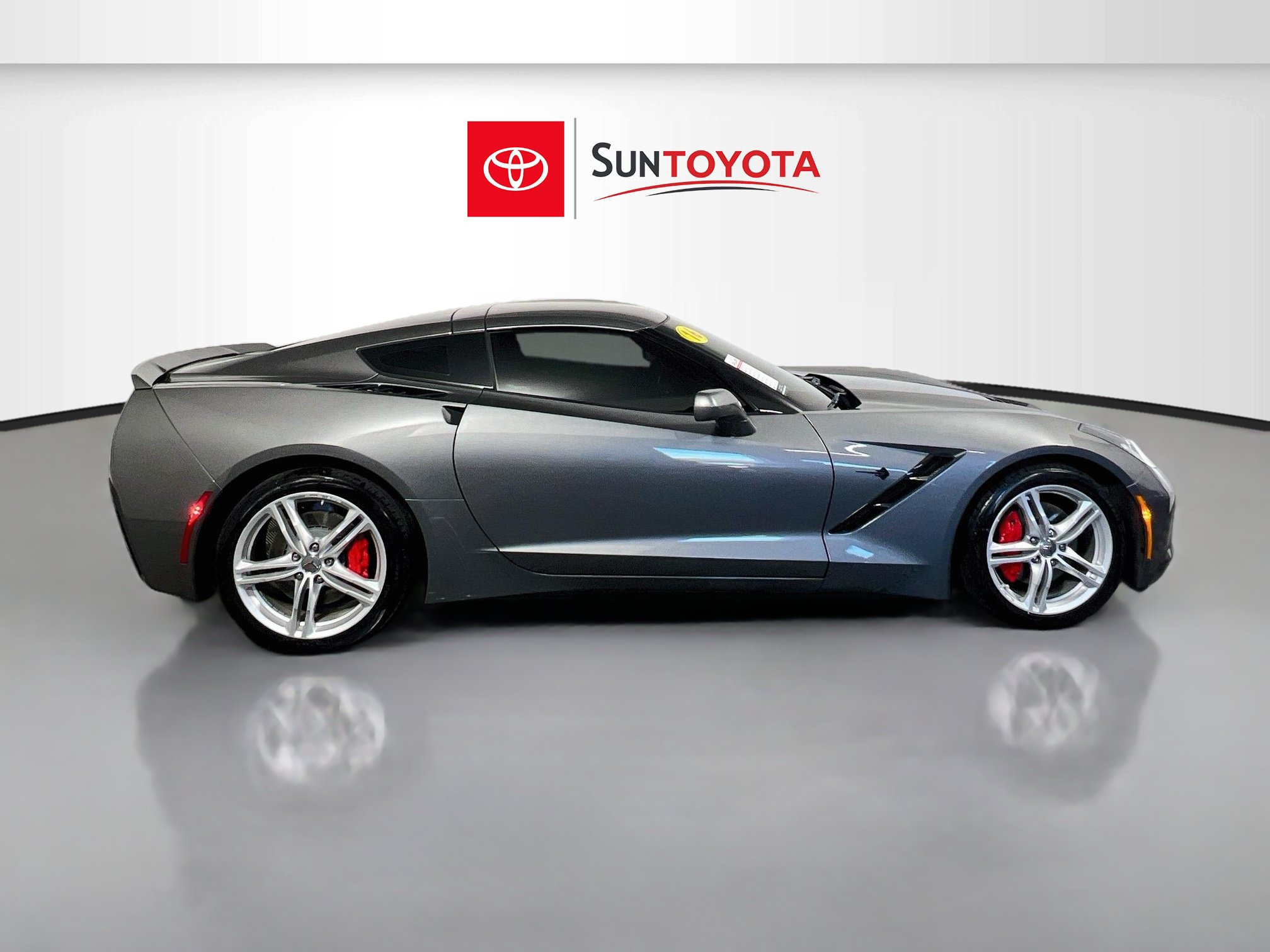 Used 2016 Chevrolet Corvette Stingray Coupe w/ 2LT Preferred Equipment Group RWD image 2