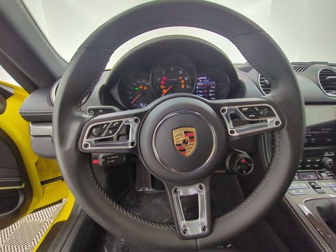 Certified 2025 Porsche 718 Cayman RWD image 23