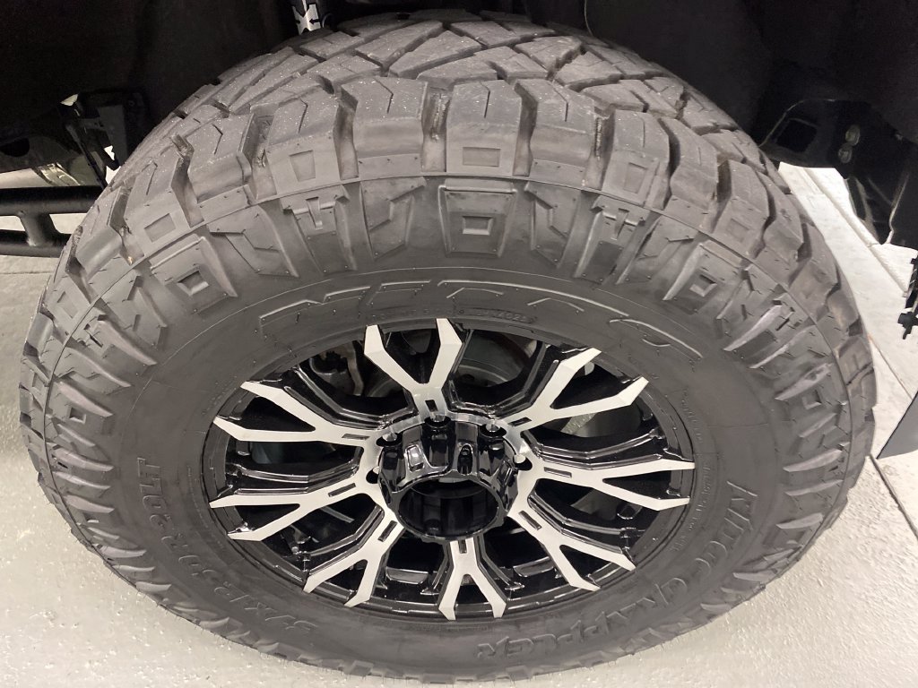 Used 2026 Ford F250 Platinum w/ Platinum Plus Package AWD/4WD image 4