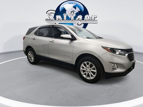 Used 2019 Chevrolet Equinox LT image 3