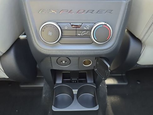 New 2026 Ford Explorer Active AWD/4WD image 43