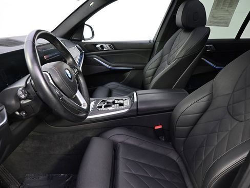 Used 2025 BMW X5 xDrive50e image 13