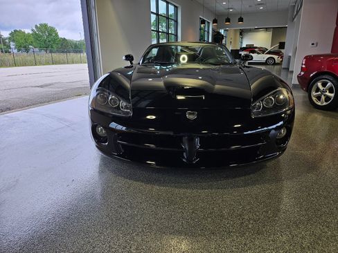 Used 2005 Dodge Viper SRT-10 RWD image 9