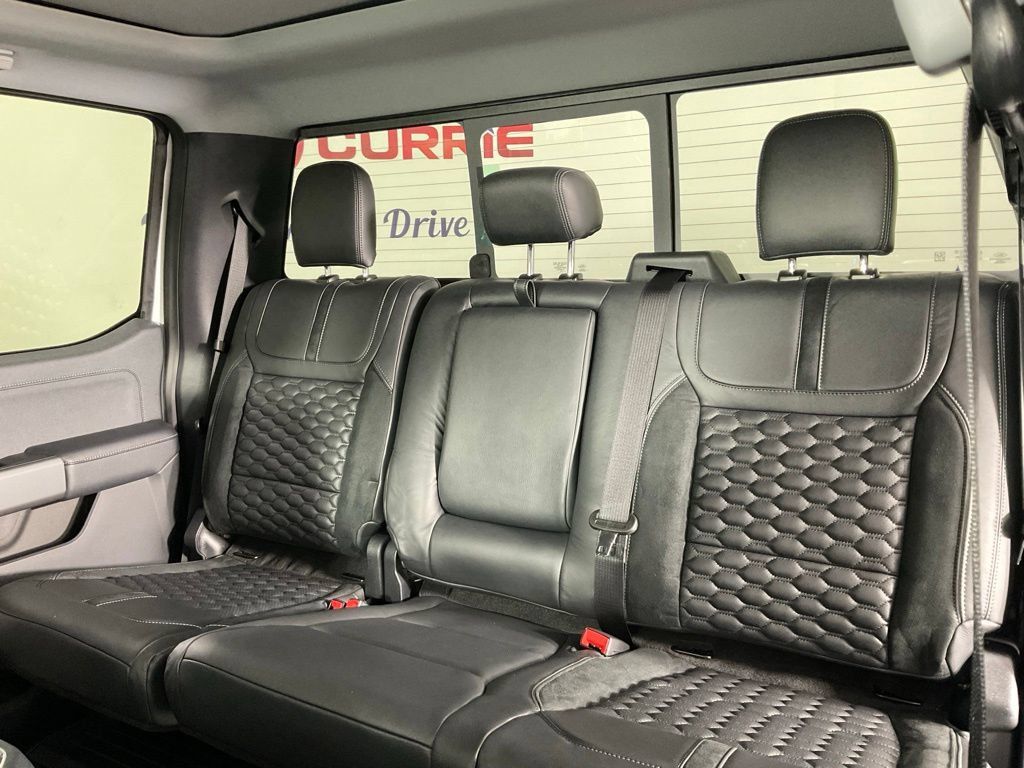 New 2026 Ford F250 Lariat w/ Black Appearance Package AWD/4WD image 16